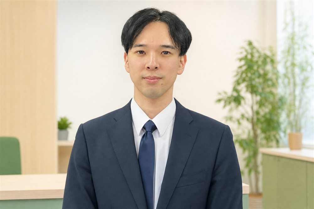 相談窓口のスタッフがご相談テーマを整理してお話を伺う様子